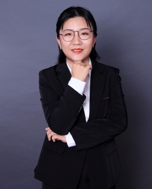 五湖留學(xué)顧問(wèn)團(tuán)隊(duì)-資深文案-張明月 Judy